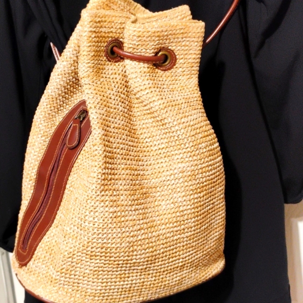 Wooden wicker Backpack - Picture 2 of 7